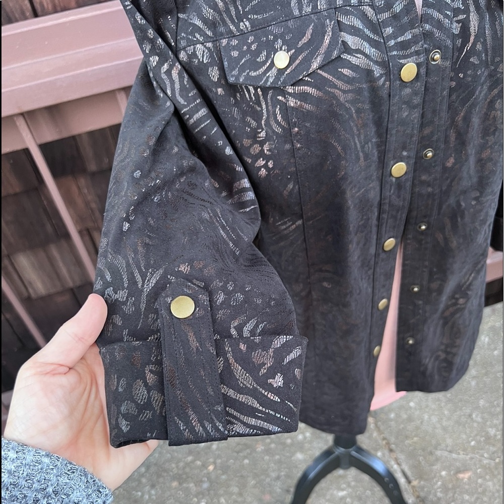 π΅ JM Collection Leopard print(metallic) black top jacket snap comfy shacket L - Picture 8 of 16